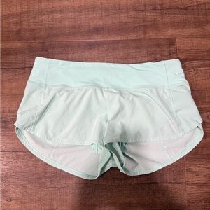 Lululemon Women's 2.5 Speed Shorts